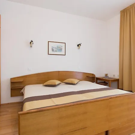 Apartment & Room Dinka, Krk Krk Town Room photo
