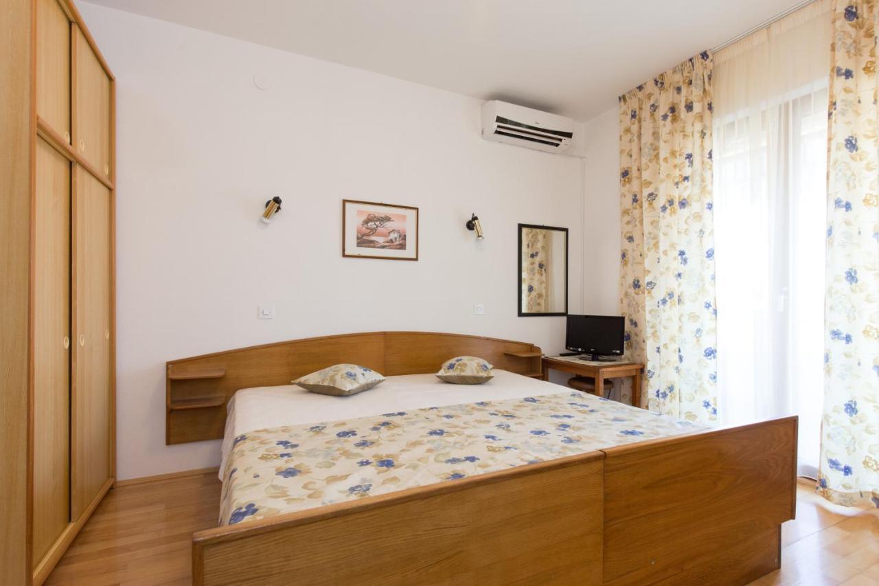 & Dinka, Krk Apartma *